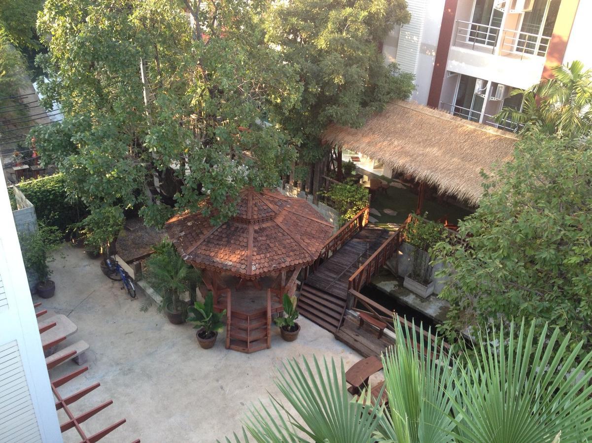 The Loft Resort Bangkok Exterior foto